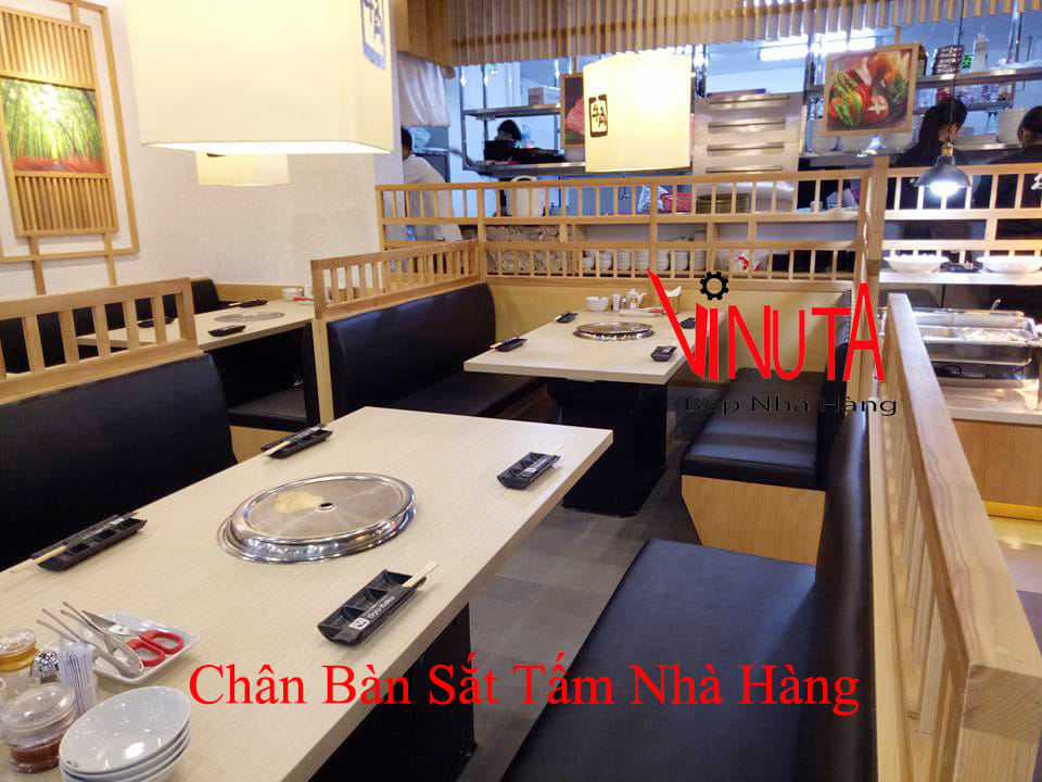chân bàn sắt tấm nhà hàng