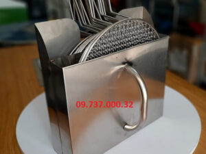 Giỏ xách vỉ nướng cầm tay, khay inox đựng vỉ nướng inox, vỉ gang, vỉ tròn