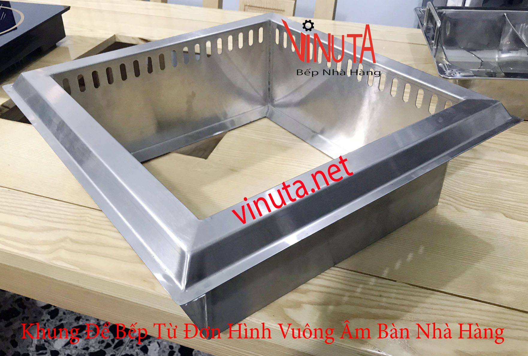 khung để bếp từ đơn hình vuông âm bàn nhà hàng