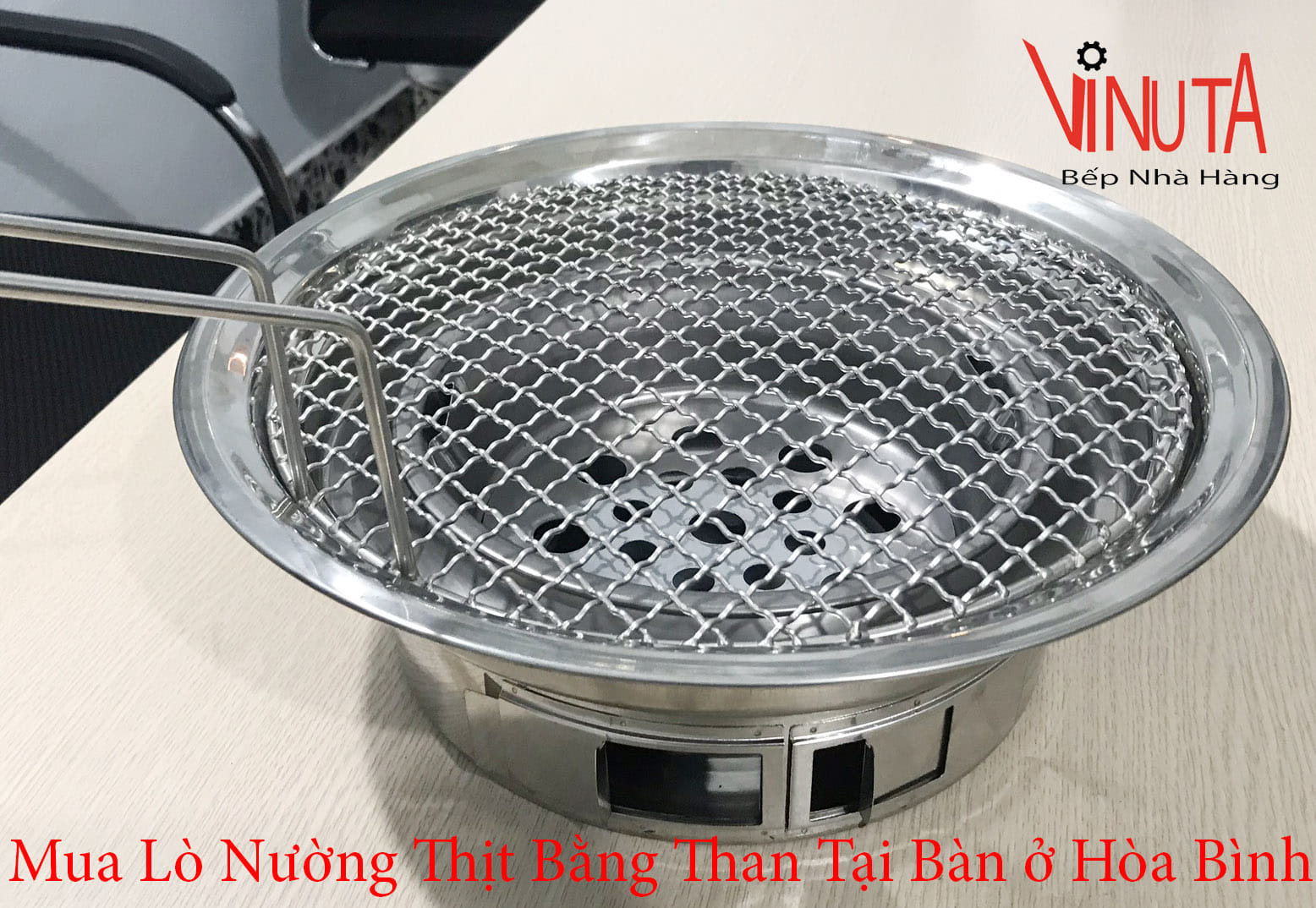 mua lò nướng thịt bằng than tại bàn ở hoa bình
