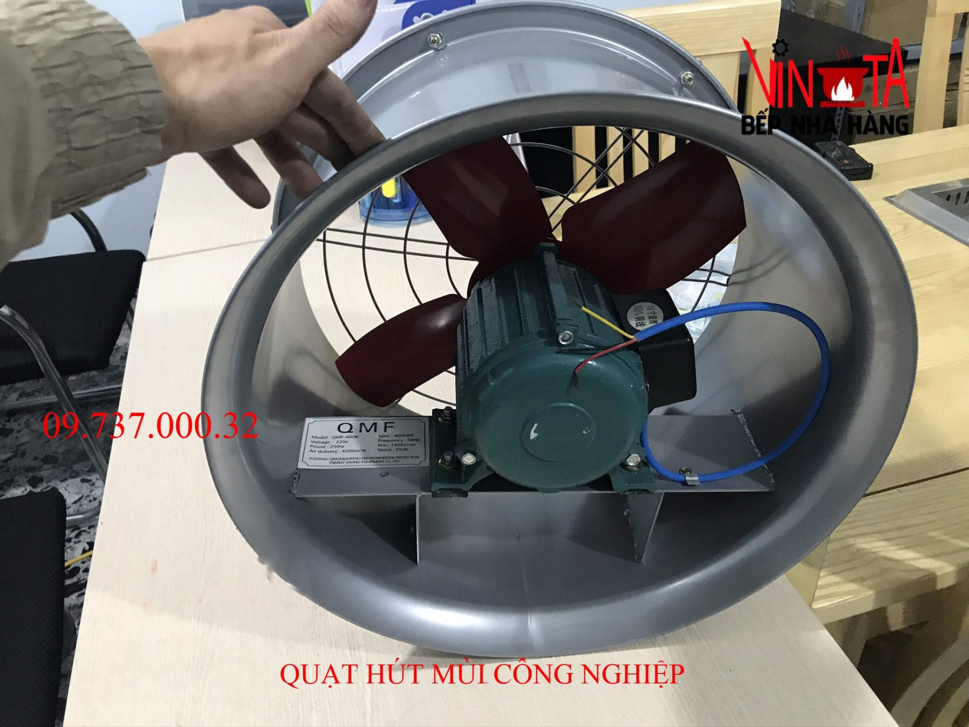 quạt hút mùi công nghiệp